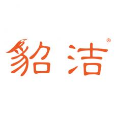 貂洁
